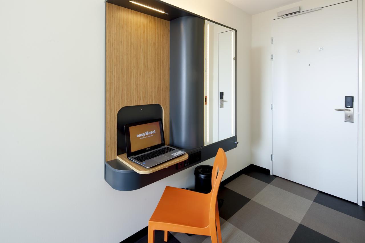 Easyhotel Maastricht City Centre Exterior foto